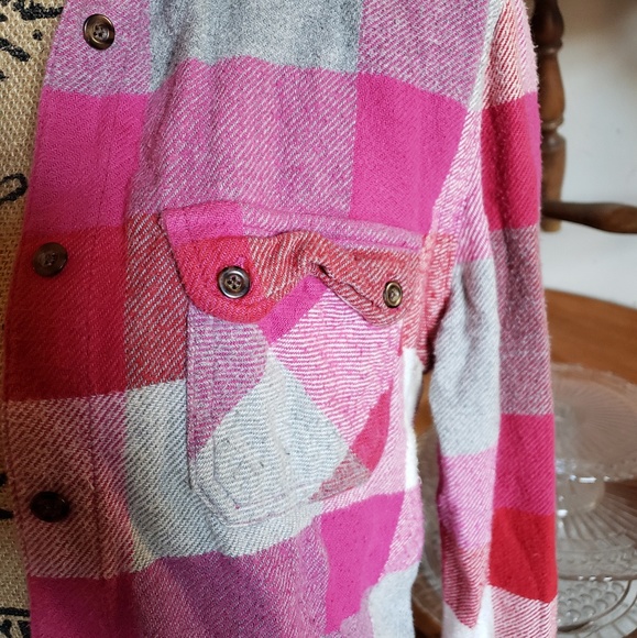American Eagle Outfitters Flannel - Picture 2 of 4